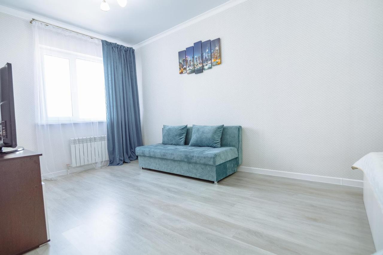 Apartment On Kabanbay Batyra Avenue 29 Astana Exterior foto